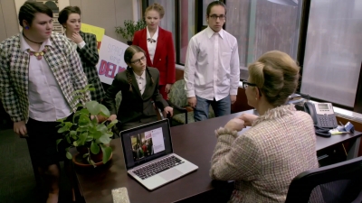 Lucy_Lewis_Cant_Lose_S02E03_mp44720.jpg