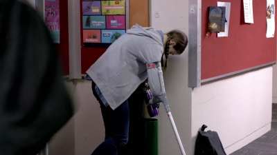 Lucy_Lewis_Cant_Lose_S02E04_mp44923.jpg
