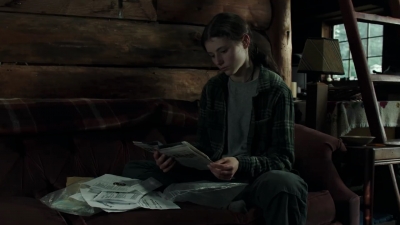 LEAVE_NO_TRACE_Featurette_mp41834.jpg