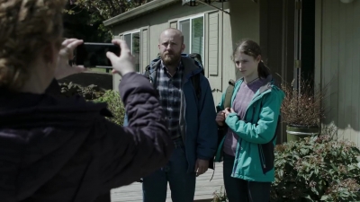 LEAVE_NO_TRACE_Featurette_mp41860.jpg