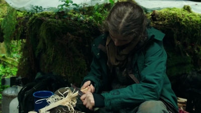 LEAVE_NO_TRACE_Featurette_mp41909.jpg