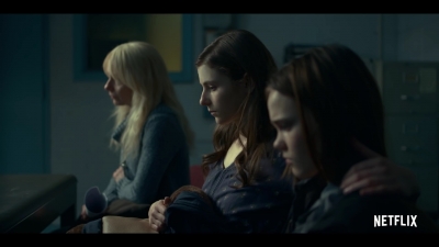 Lost_Girls_Trailer_mp42039.jpg