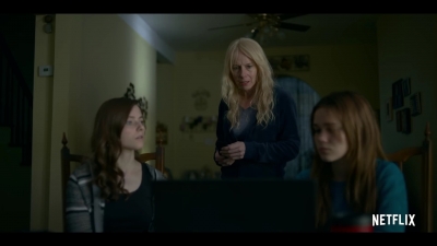 Lost_Girls_Trailer_mp42120.jpg