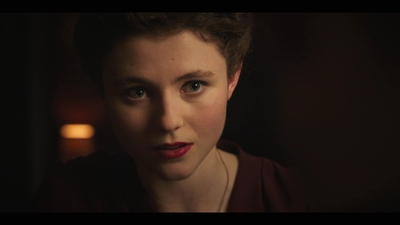 Life_After_Life_S01E01_mkv0060.jpg