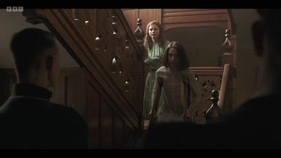 Life_After_Life_S01E02_mkv4612.jpg