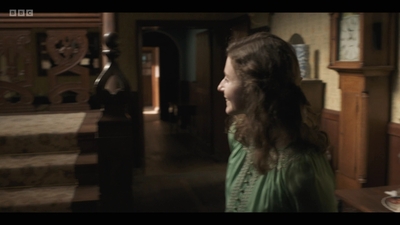Life_After_Life_S01E02_mkv4643.jpg