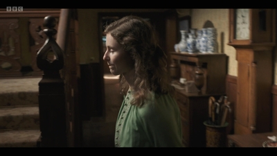 Life_After_Life_S01E02_mkv4644.jpg