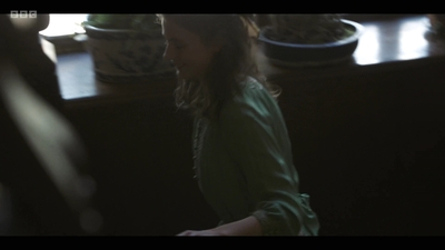 Life_After_Life_S01E02_mkv4656.jpg