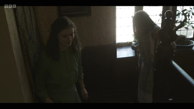 Life_After_Life_S01E02_mkv4661.jpg