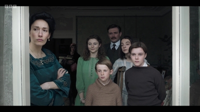 Life_After_Life_S01E02_mkv4702.jpg