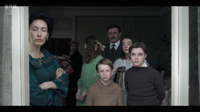 Life_After_Life_S01E02_mkv4703.jpg