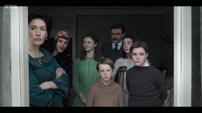 Life_After_Life_S01E02_mkv4705.jpg