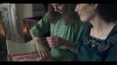 Life_After_Life_S01E02_mkv4732.jpg