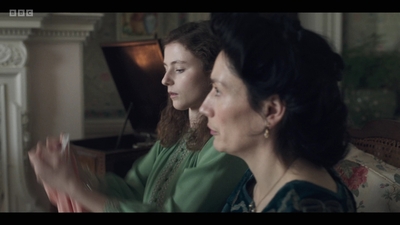 Life_After_Life_S01E02_mkv4735.jpg