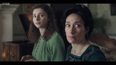 Life_After_Life_S01E02_mkv4783.jpg