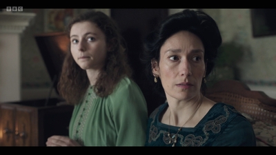 Life_After_Life_S01E02_mkv4784.jpg