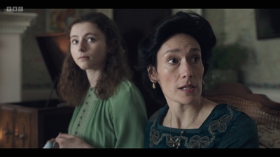 Life_After_Life_S01E02_mkv4785.jpg