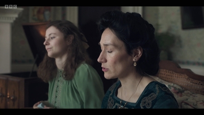 Life_After_Life_S01E02_mkv4804.jpg