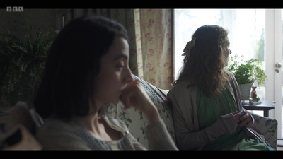 Life_After_Life_S01E02_mkv4873.jpg