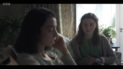 Life_After_Life_S01E02_mkv4879.jpg