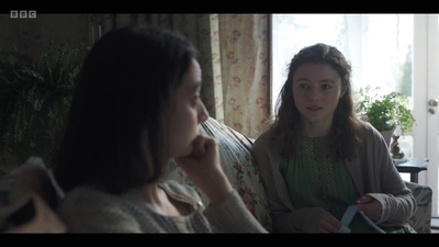 Life_After_Life_S01E02_mkv4881.jpg