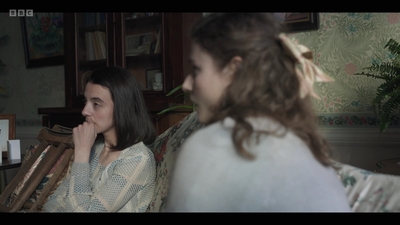 Life_After_Life_S01E02_mkv4884.jpg