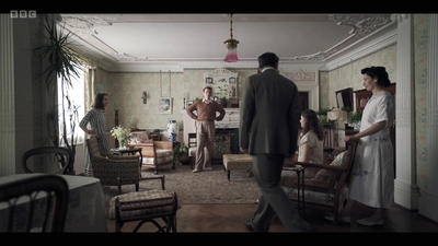 Life_After_Life_S01E02_mkv5013.jpg