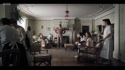 Life_After_Life_S01E02_mkv5027.jpg