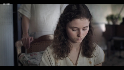 Life_After_Life_S01E02_mkv5034.jpg