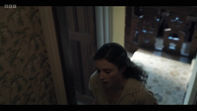 Life_After_Life_S01E02_mkv5047.jpg