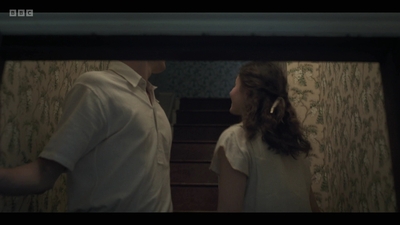 Life_After_Life_S01E02_mkv5049.jpg