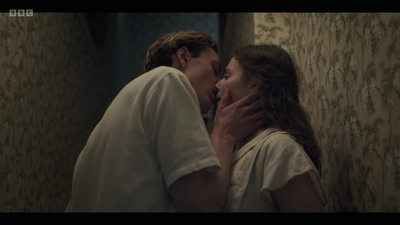 Life_After_Life_S01E02_mkv5055.jpg