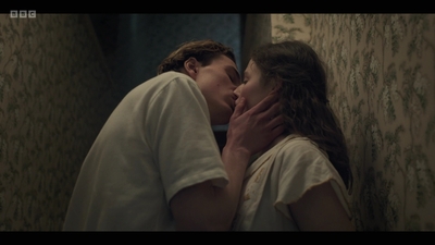 Life_After_Life_S01E02_mkv5056.jpg