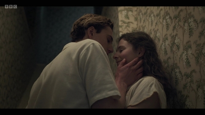 Life_After_Life_S01E02_mkv5061.jpg