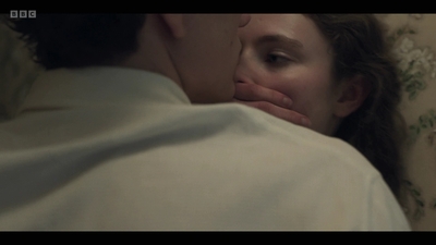 Life_After_Life_S01E02_mkv5088.jpg