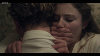 Life_After_Life_S01E02_mkv5107.jpg