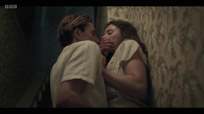 Life_After_Life_S01E02_mkv5141.jpg