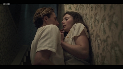 Life_After_Life_S01E02_mkv5143.jpg