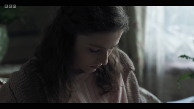 Life_After_Life_S01E02_mkv5217.jpg