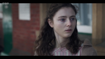Life_After_Life_S01E02_mkv5311.jpg