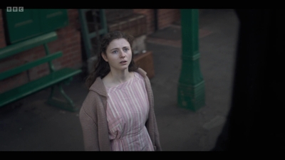 Life_After_Life_S01E02_mkv5344.jpg
