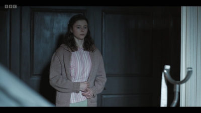 Life_After_Life_S01E02_mkv5501.jpg