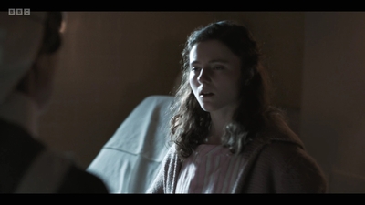 Life_After_Life_S01E02_mkv5514.jpg