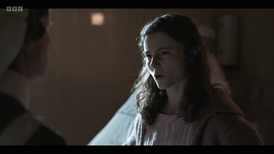 Life_After_Life_S01E02_mkv5515.jpg