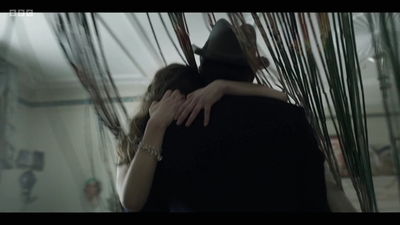 Life_After_Life_S01E02_mkv5741.jpg