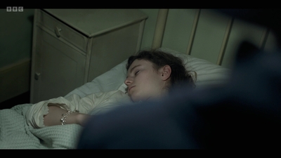 Life_After_Life_S01E02_mkv5774.jpg