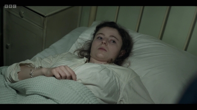 Life_After_Life_S01E02_mkv5785.jpg
