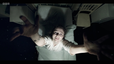 Life_After_Life_S01E02_mkv5879.jpg