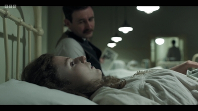 Life_After_Life_S01E02_mkv5904.jpg