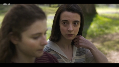 Life_After_Life_S01E02_mkv6147.jpg